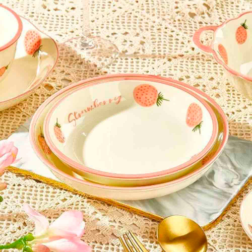 Тарелка с земляникой (большая)