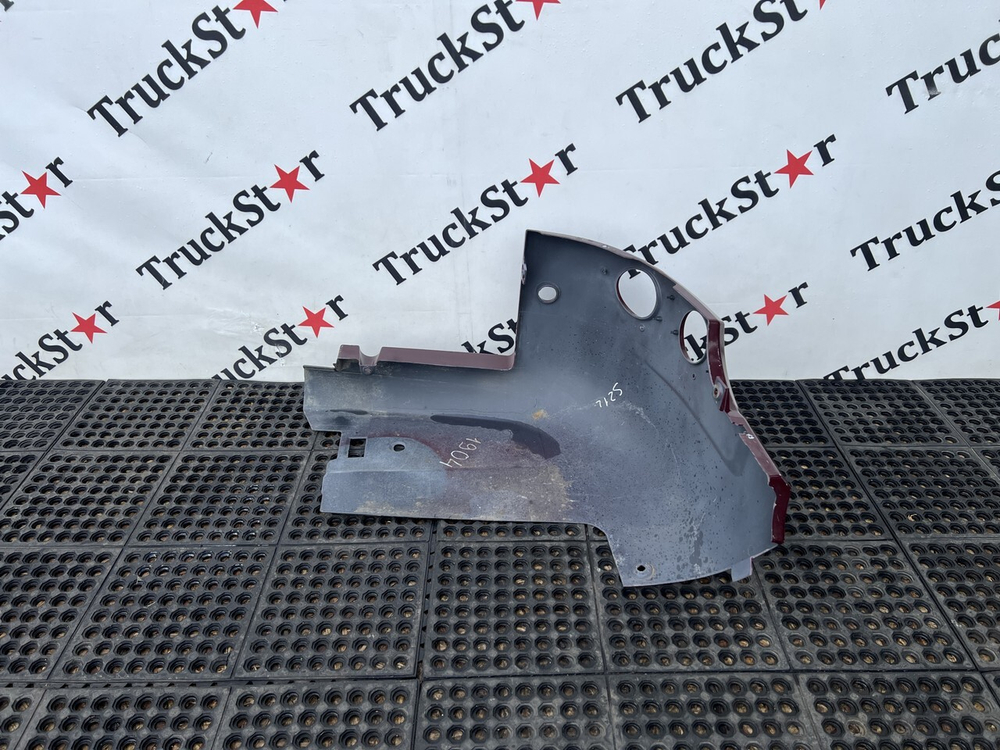 Угол бампера левый