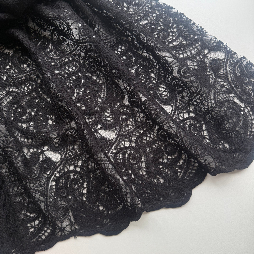 Вышивка с пайетками (Черная)