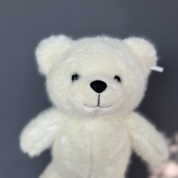 Мишка белый