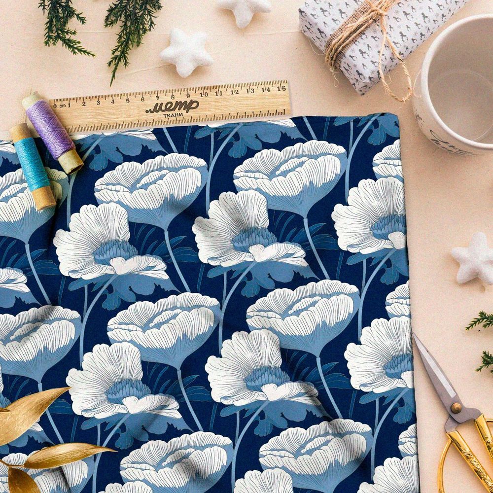 Ткань премиум шифон белосиняя цветочная графика