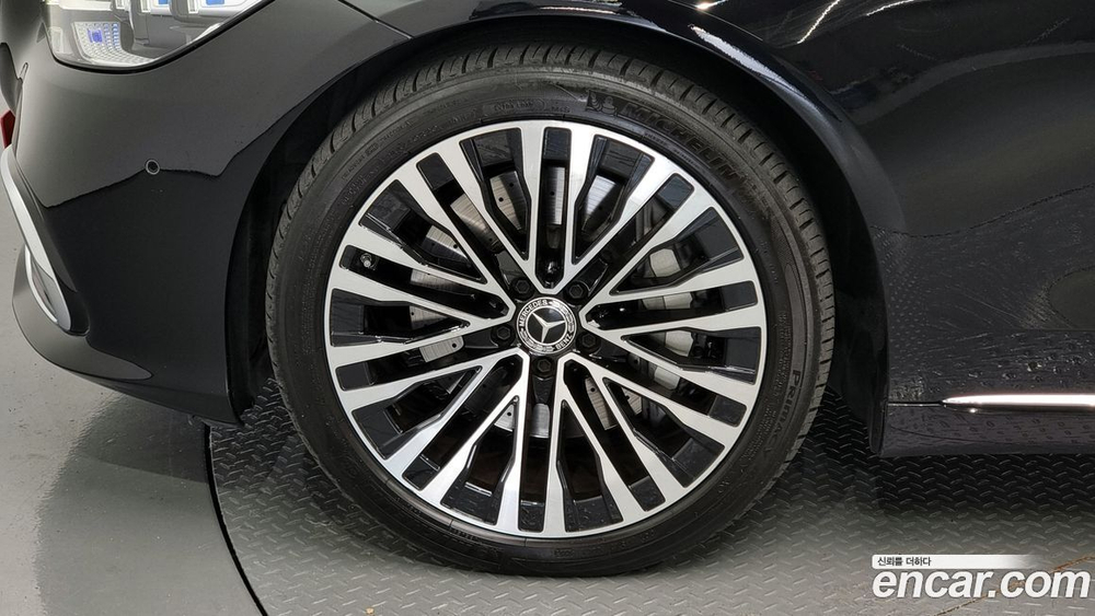 Mercedes-Benz S-Class W223 S580L 4MATIC (05.2021)