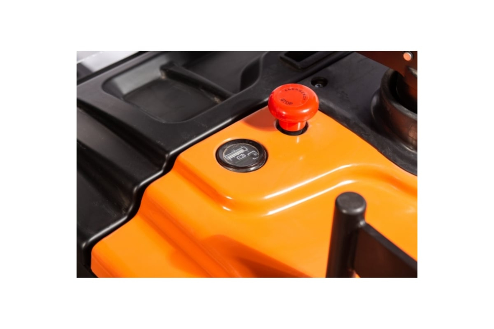 Штабелер электрический самоходный 1,6 т - 3,6 м Вилы: 1150 , АКБ Свинцово - кислотная, CL1636GA SIBLINE