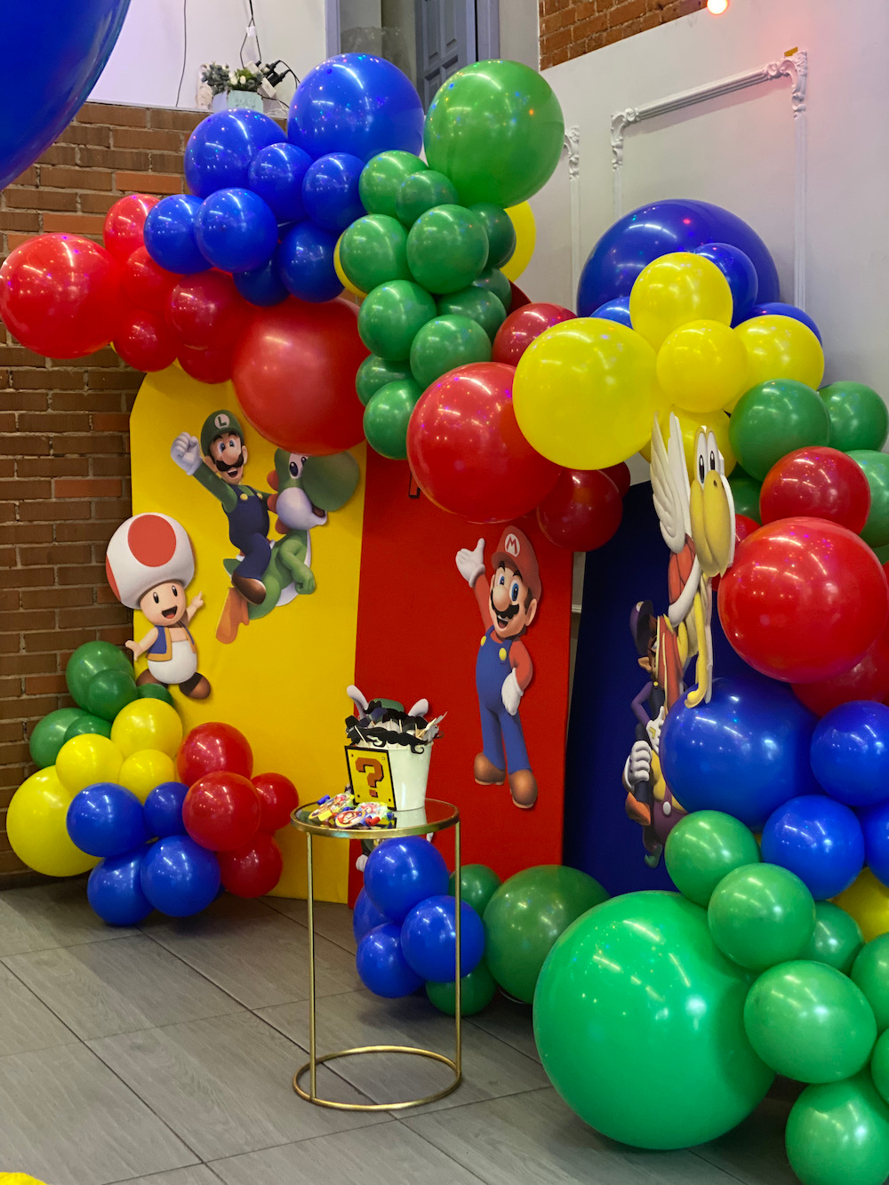 Super Mario