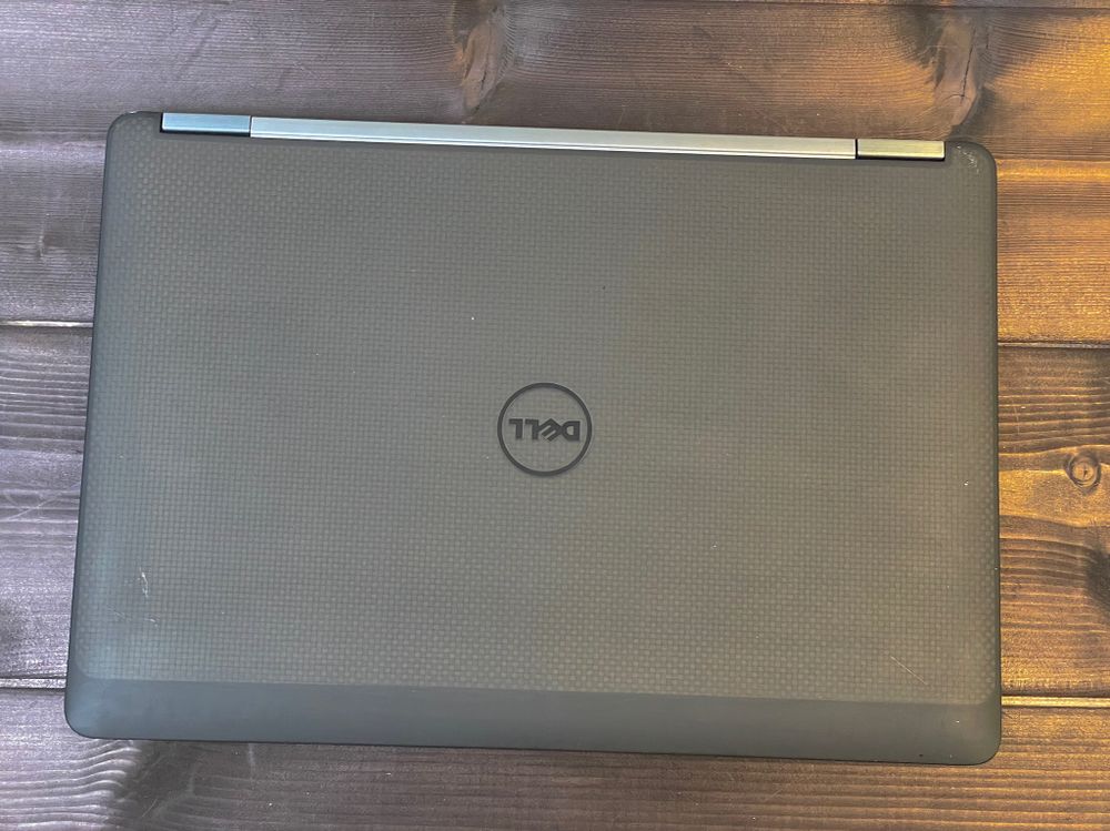 14" Ноутбук Dell Latitude E7470 Touch (2560x1440, Intel Core i5-6300U, RAM 8ГБ, SSD 256ГБ, Intel UHD Graphics 620, Win 10 Pro)