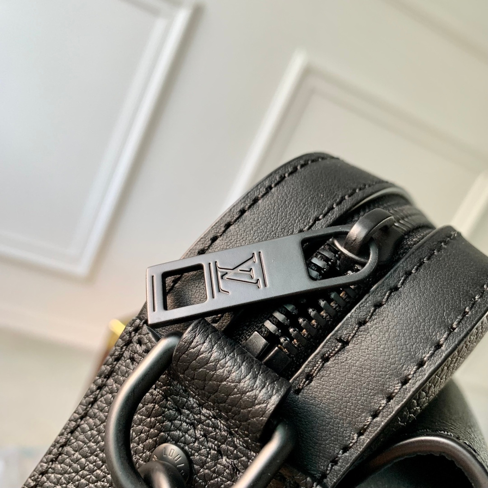 Louis Vuitton Fastline Messenger Bag