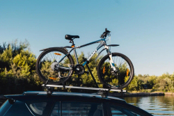 Велокрепления на крышу автомобиля  LUX PROFI 