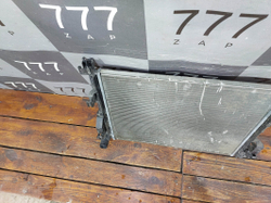 Радиатор двигателя Renault Logan 2  Б/У Оригинал 214105731R