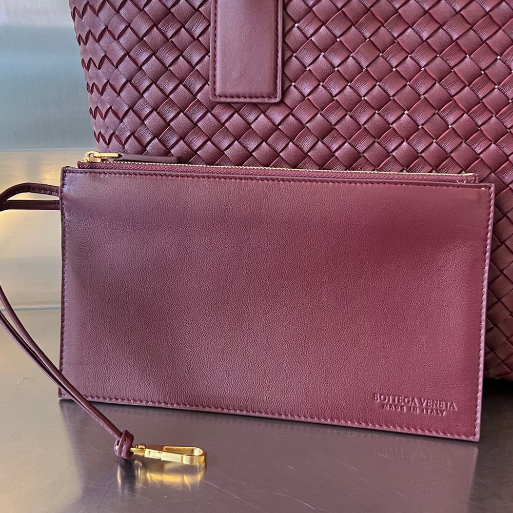 Bottega Veneta Mini Cabat