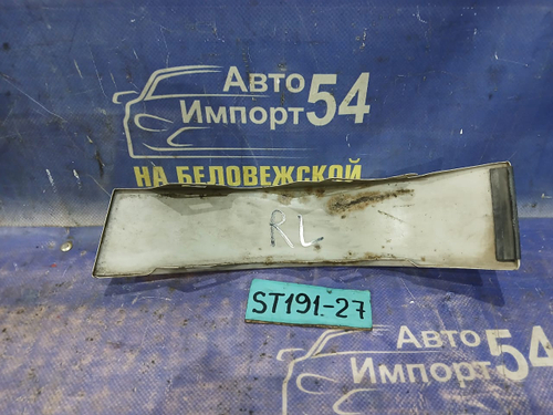 Планка под стоп левая TOYOTA CORONA 1995