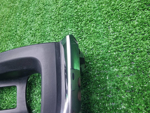 Накладка ПТФ левая Toyota Land Cruiser 300 (21-нв)