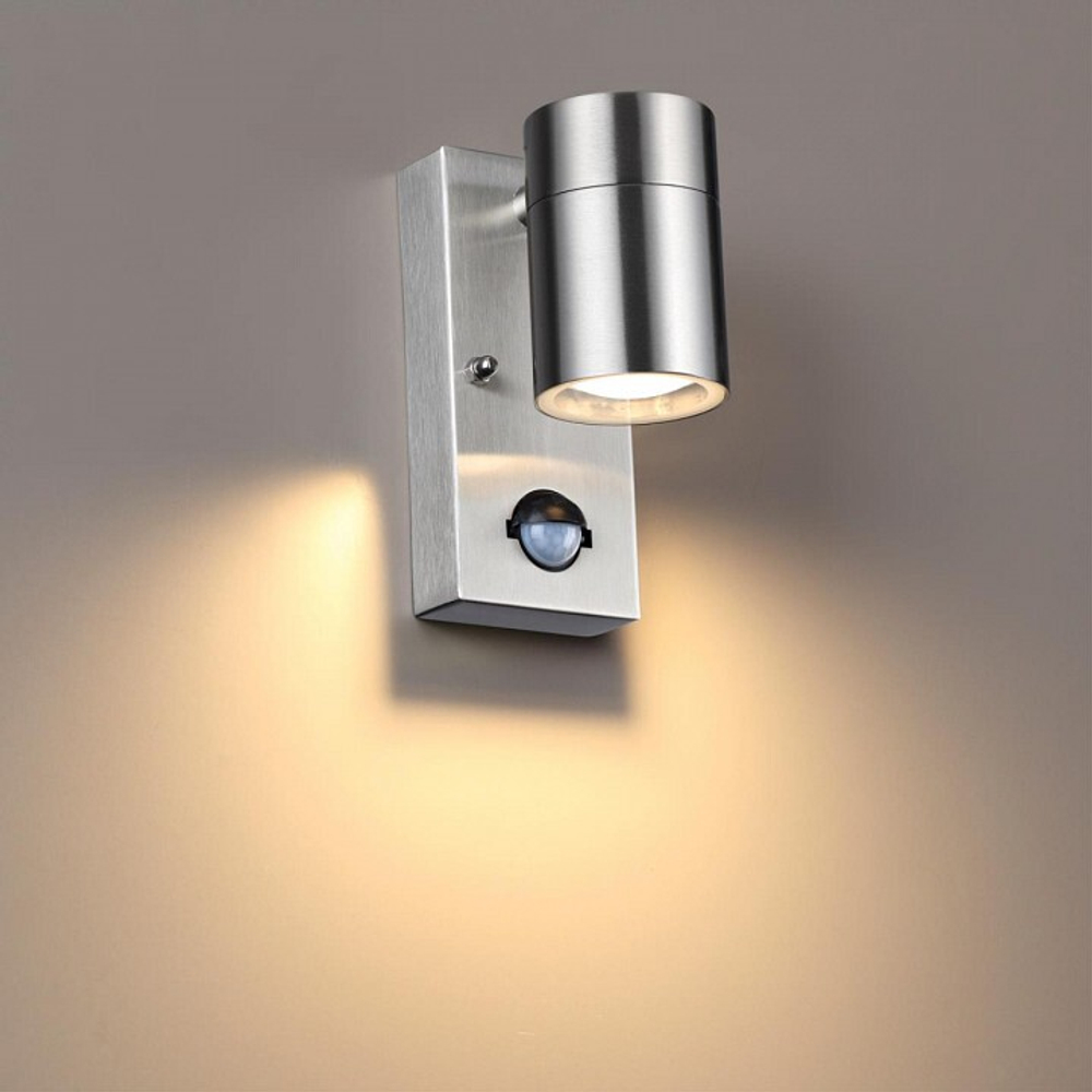 Уличный настенный светильник Odeon Light 4388/1W
