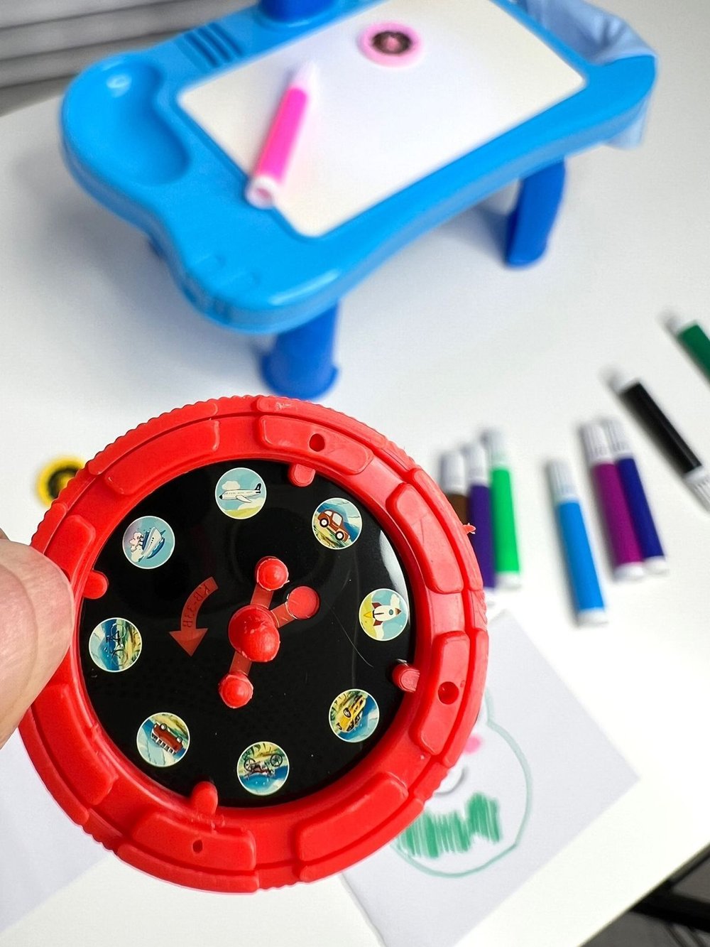 Доска для рисования с проектором, 12 фломастеров в комплекте (201171914)