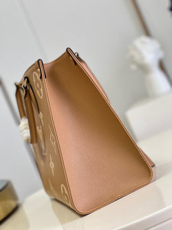 Louis Vuitton Onthego MM