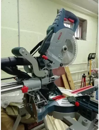 Торцовочная пила с протяжкой BOSCH GCM 8 SJL, 1600 Вт