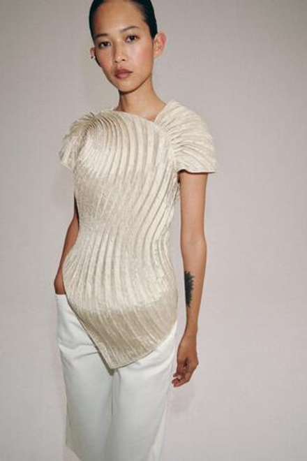 ZARA ПЛИССИРОВАННЫЙ ТОП — ZW COLLECTION, ЭКРЮ
