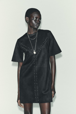 ZARA ПЛАТЬЕ ПОД ЗАМШУ С ЗАКЛЕПКАМИ, ЧЕРНЫЙ