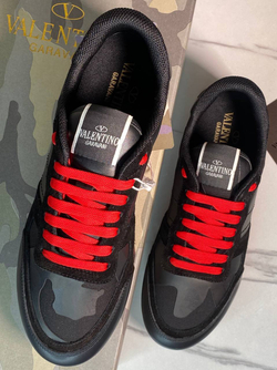 Кроссовки Valentino
