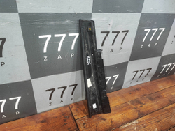 Накладка двери передняя левая Kia Sorento 4 Б/У Оригинал 82250P2000