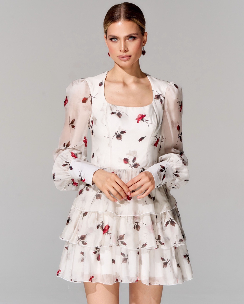 Платье длины мини из 100% шелка