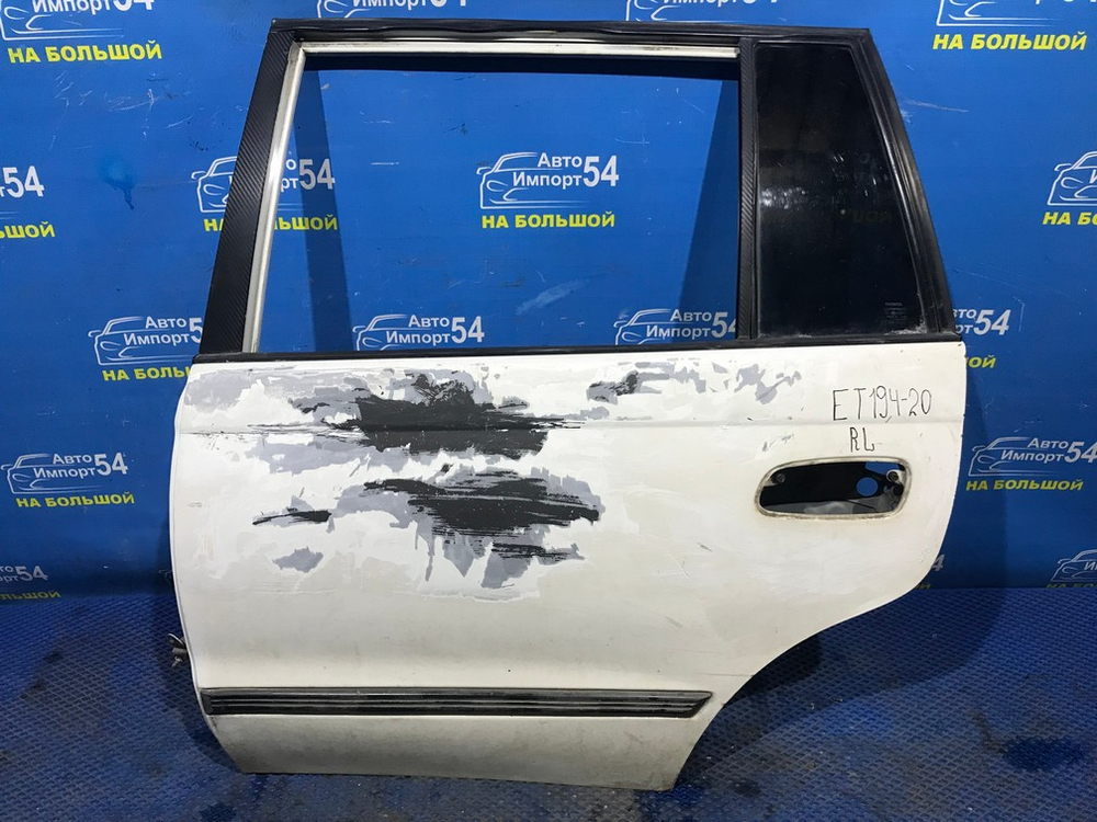 Дверь задняя левая TOYOTA CALDINA 1996