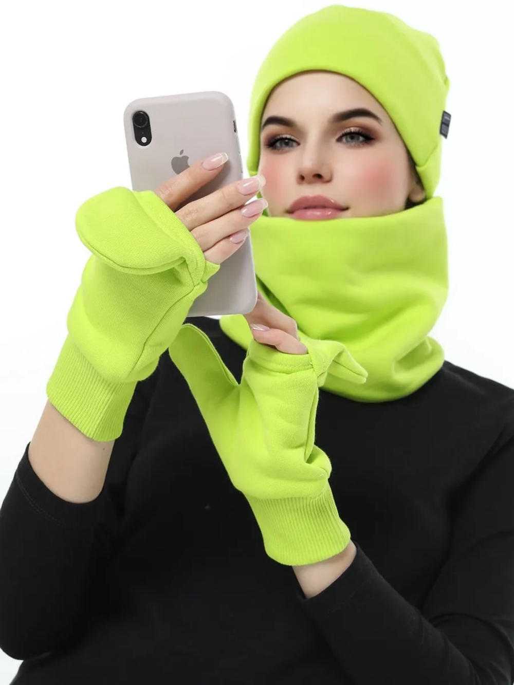 Шапка бини с начесом для хвоста, дред и кос