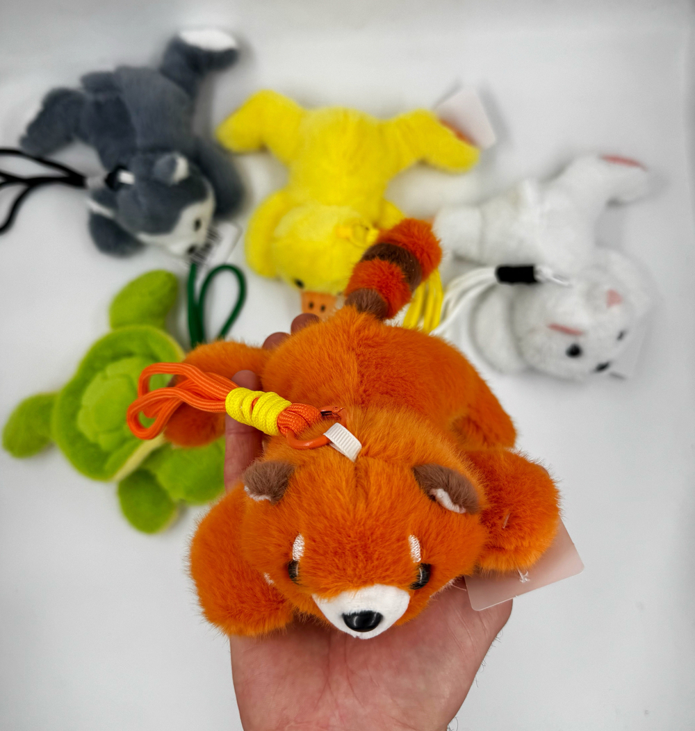 Игрушка на подвязке Зверята 18 см оптом