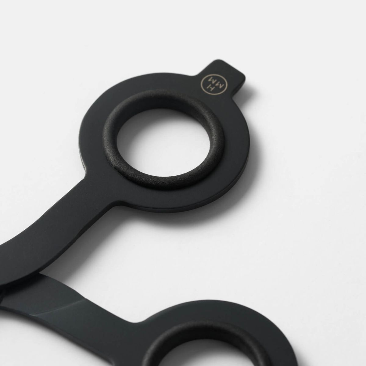 HMM Scissors Black — ножницы с подставкой