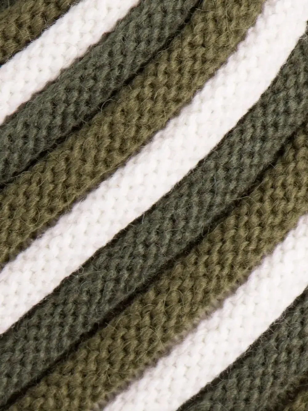 Шапка вязаная зимняя для детей