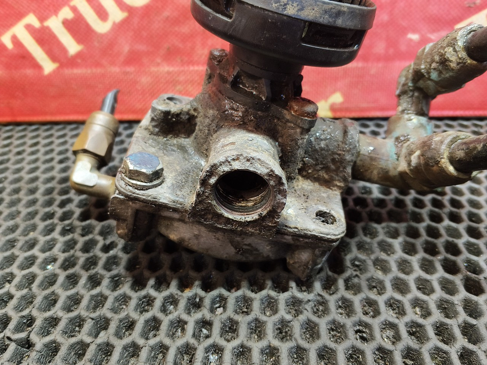 Клапан ускорительный