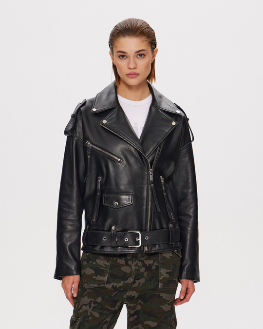 Куртка-косуха удлиненная из натуральной гладкой кожи с молниями