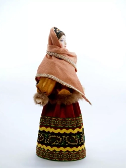 Кукла коллекционная Женщина в русском зимнем наряде
