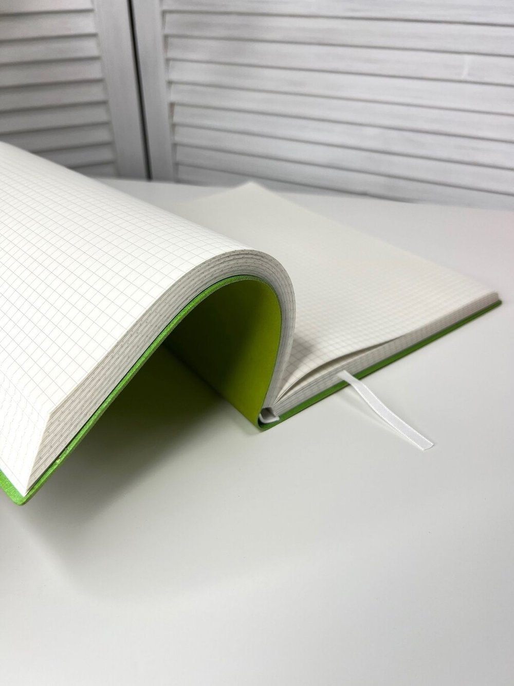 Блокнот А4 200л. (400страниц) в клетку без рамки Светло зеленый (К44-912КБР)