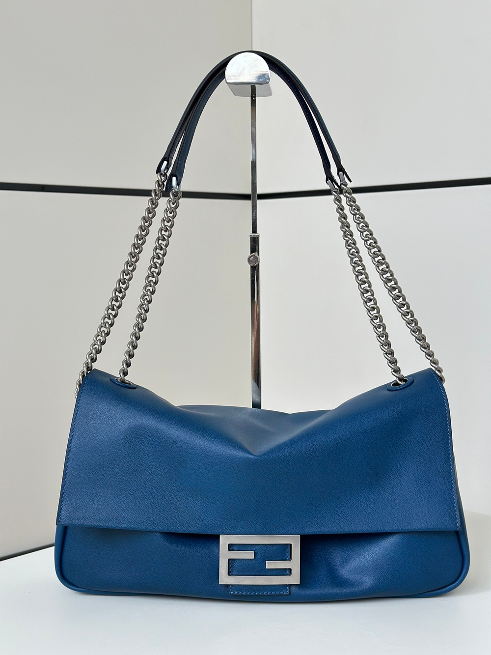 Fendi Baguette Chain Large 38 cm