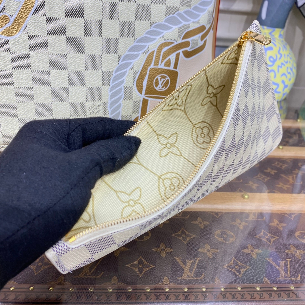 Louis Vuitton Neverfull MM