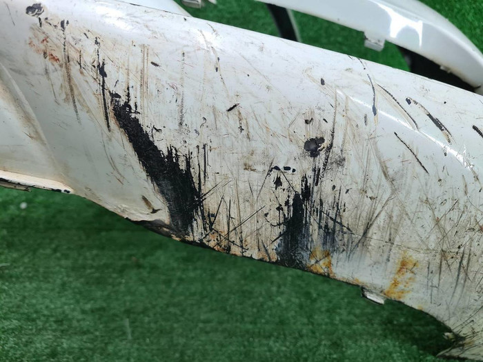 Бампер передний Mercedes E c207 (2009-2013) AMG