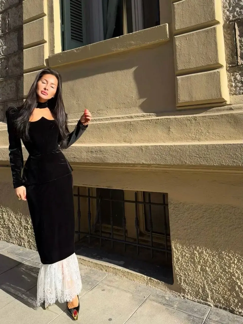 Лонг с баской Валюта-Любовь, Черный