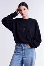 Лонгслив Гербарий Василек Черный