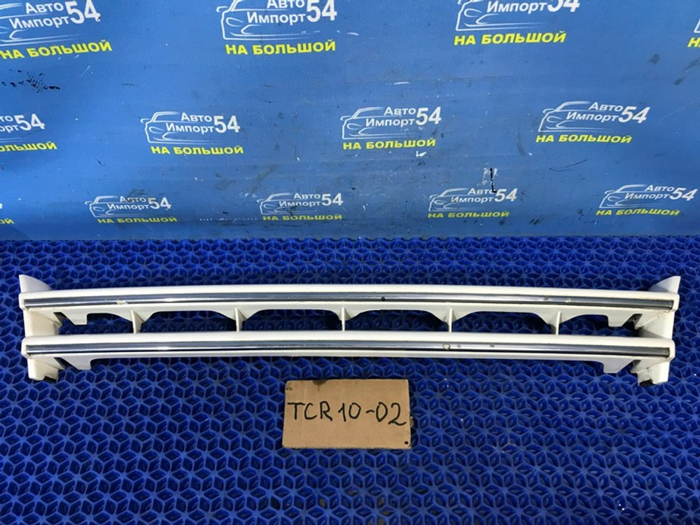 Решетка радиатора TOYOTA ESTIMA 1999