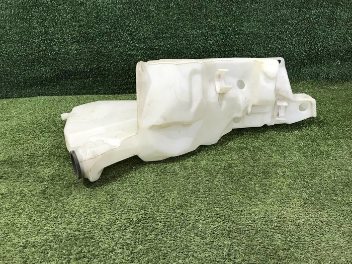 Бачок омывателя Range Rover Velar (2017-н.в.)