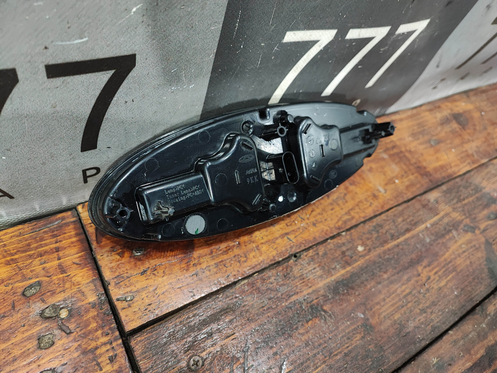 Эмблема решетки радиатора Chery Tiggo 8 Pro Max 22-нв Б/У Оригинал 605000978AA