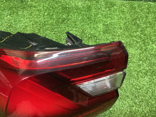 Фонарь левый внешний BMW X7 G07 (2019-2022)