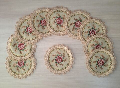 Набор гобеленовых салфеток Маки D15 см 10 шт