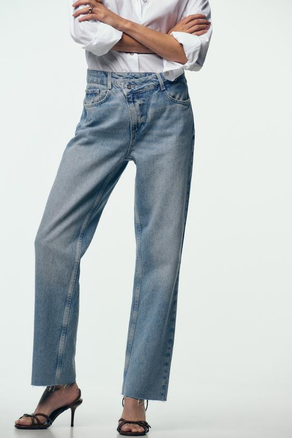 ZARA ДЖИНСЫ Z1975 STRAIGHT С ВЫСОКОЙ ПОСАДКОЙ И ПЕРЕКРЕЩЕННОЙ ТАЛИЕЙ, ИНДИГО