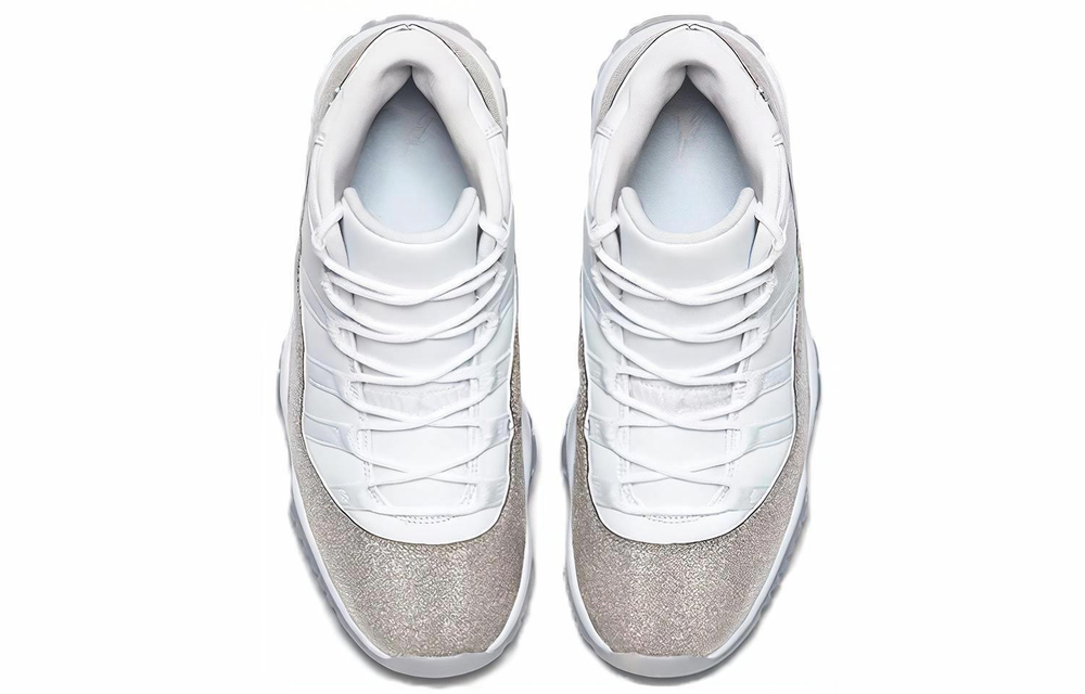 Кроссовки Jordan Air Jordan 11 Metallic Silver (Женская размерная сетка)