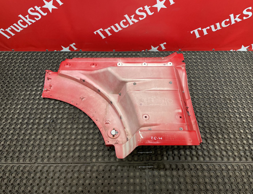 Корпус подножек левый