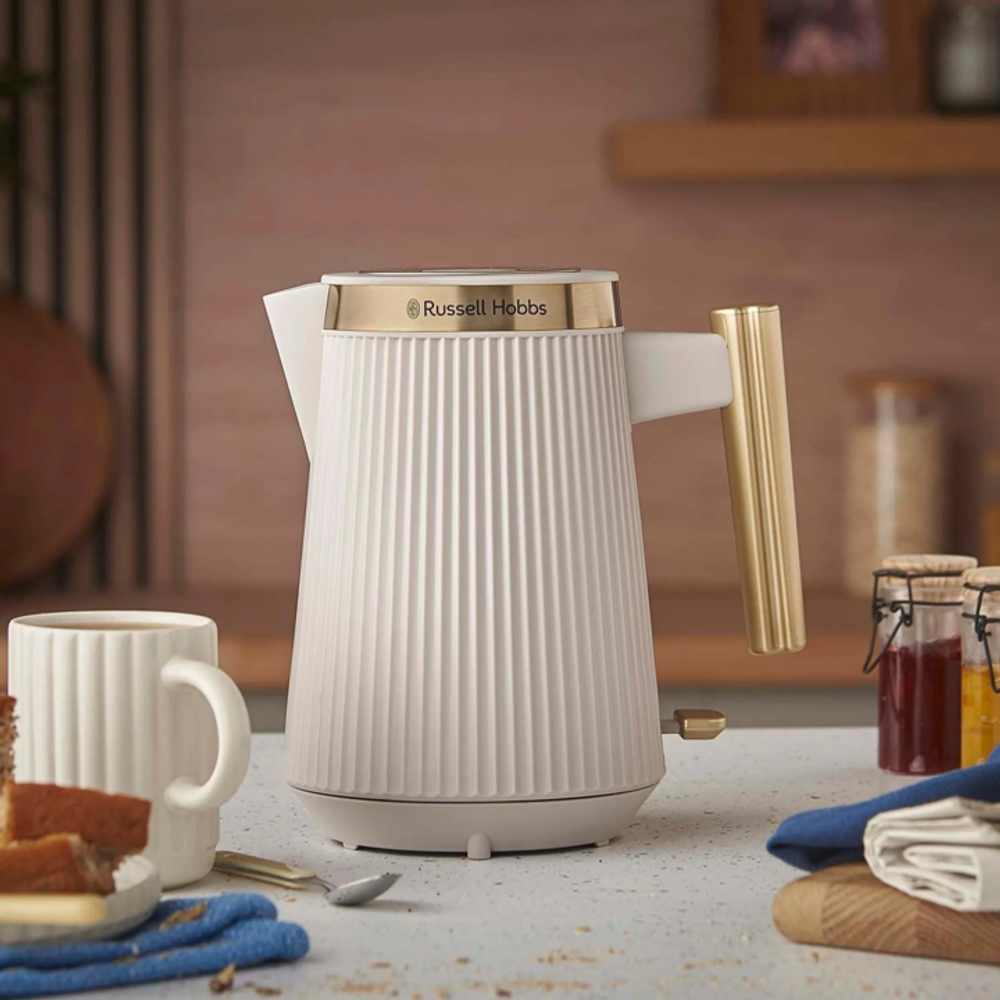 Электрический чайник Russell Hobbs 26751-70 бежевый