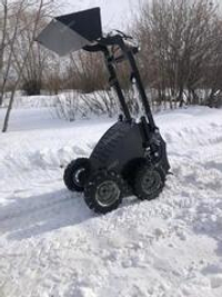 Мини экскаваторы EXPERT-X со сменными рабочими органами и погрузчики