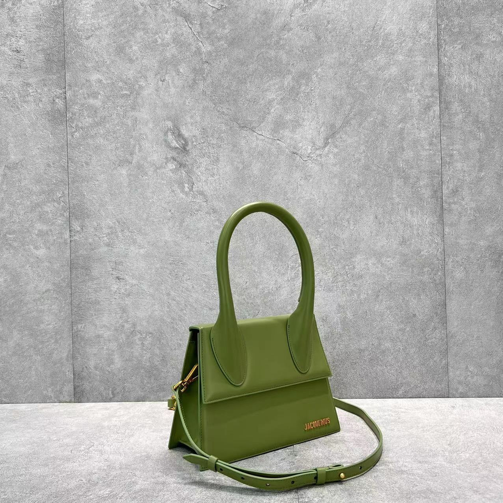 Jacquemus Le Grand Chiquito 22 cm