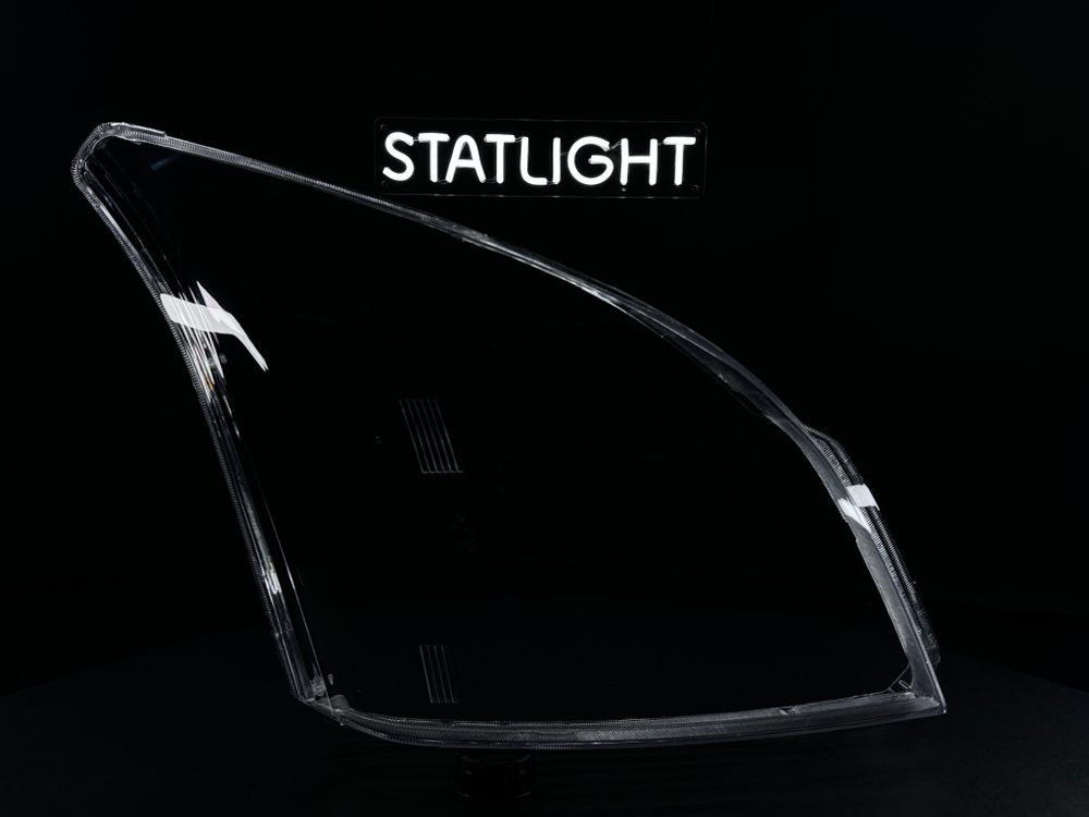 Правое стекло фары Toyota Prado 120 2003-2008